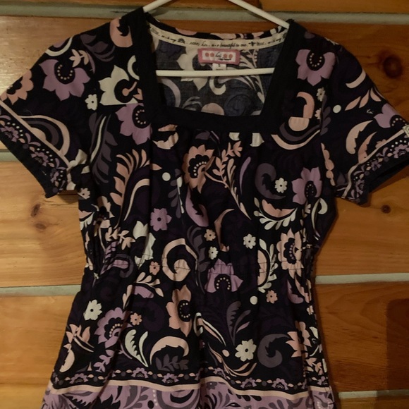 Koi scrub top - Picture 2 of 2